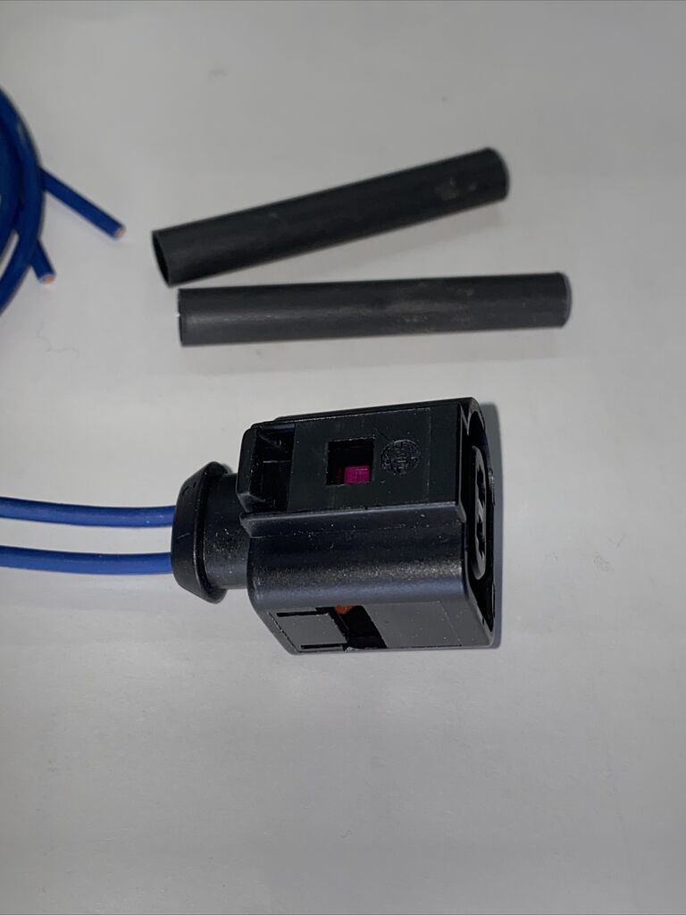 connector plug for 2010 - 2018 dodge ram windshield washer pump 68018946 aa