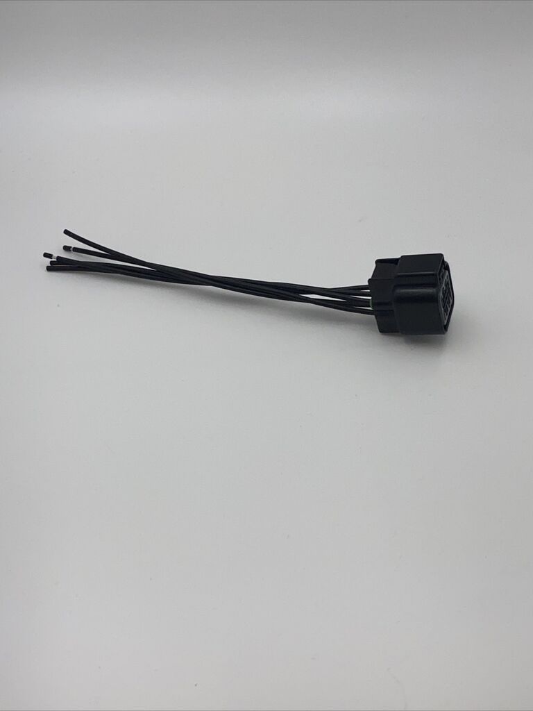 headlight connector plug for 2012 2013 2014 hyundai accent hatchback or sedan