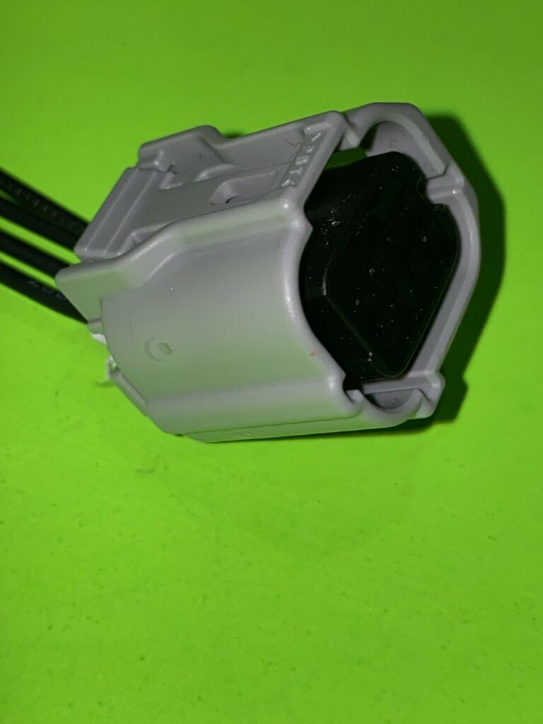connector plug for 2015-17 lexus is/gs/lx cruise control radar distance sensor
